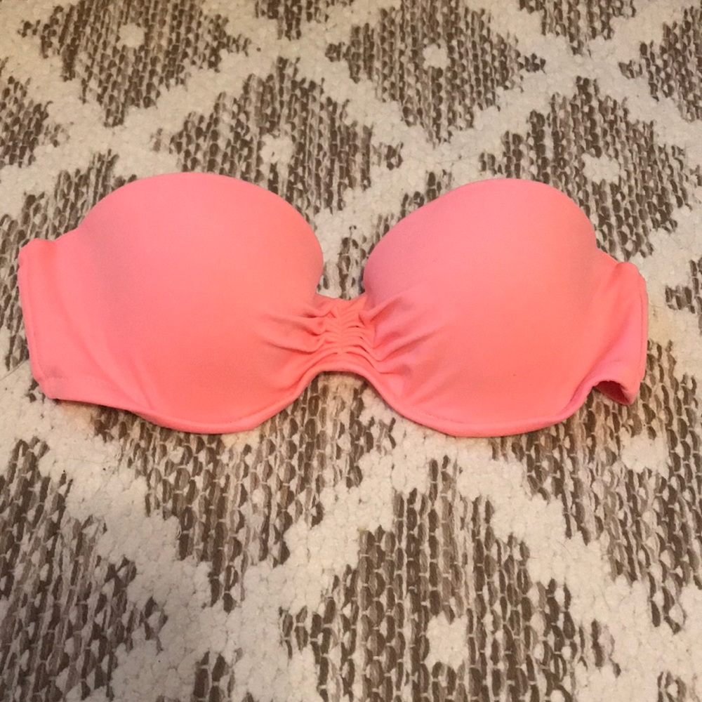 VS “The Flirt Bandeau” Bathing Suit Top